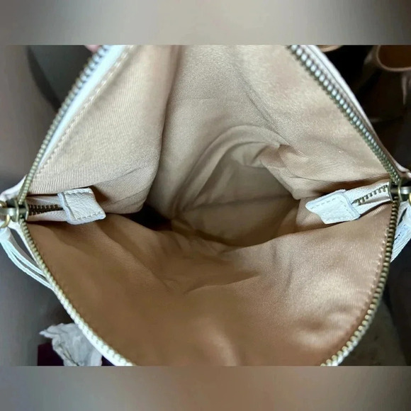 New THE SAK Cream Leather Crossbody - Picture 7 of 8